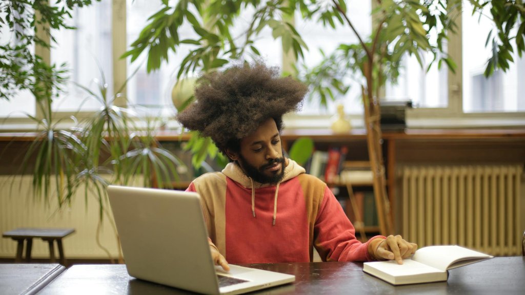 Linuxのmanページが読みこなせる人ほど現場で強い理由｜ググる前に開く習慣が成長を加速させる - 解説2